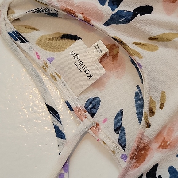 KAILEIGH Valette Cold Shoulder Blouse - Picture 5 of 6